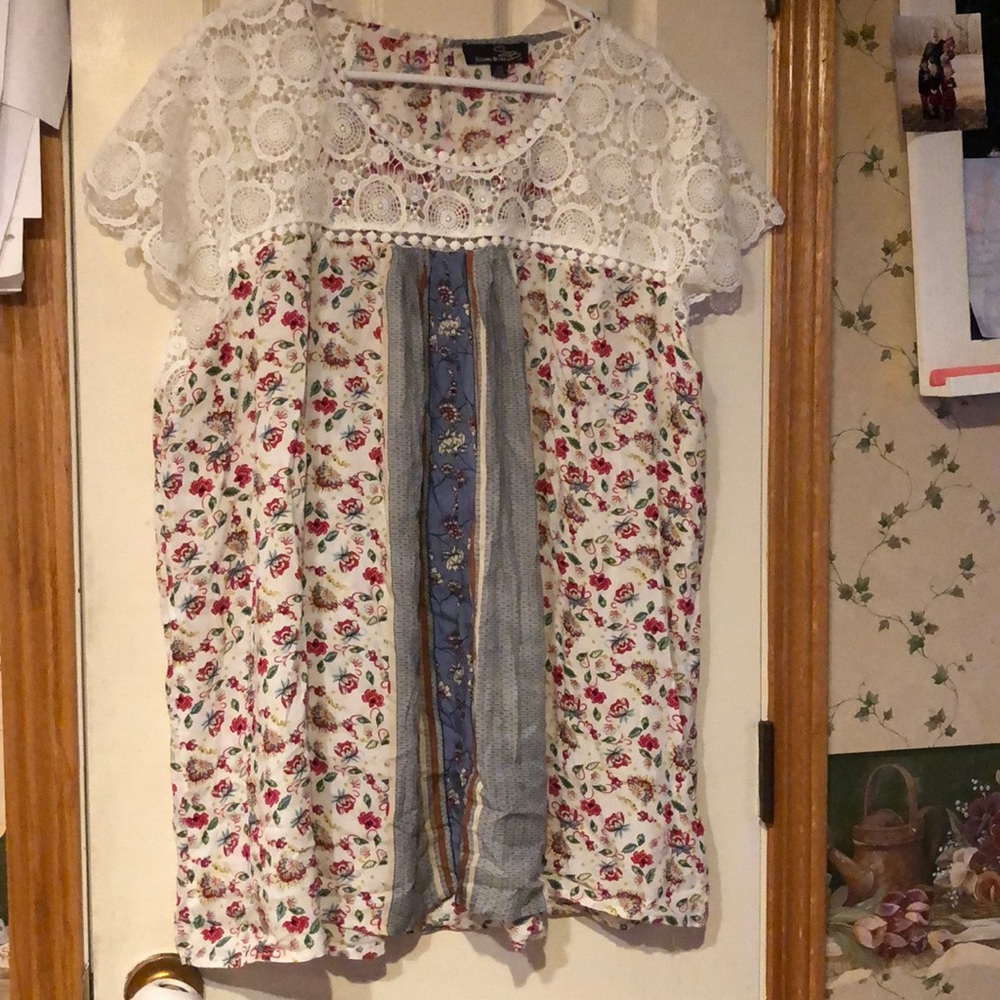 BRAND NEW - WOMENS 3x SHIRT